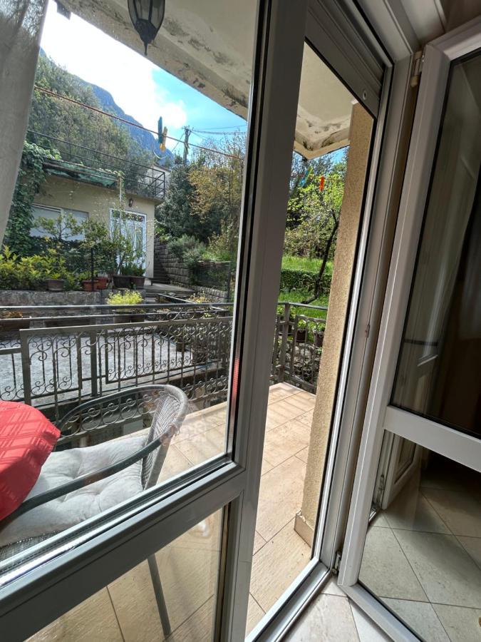 Studio On The Coast, With A View Of The Sunrise,Free We-Fi Kotor Exterior foto