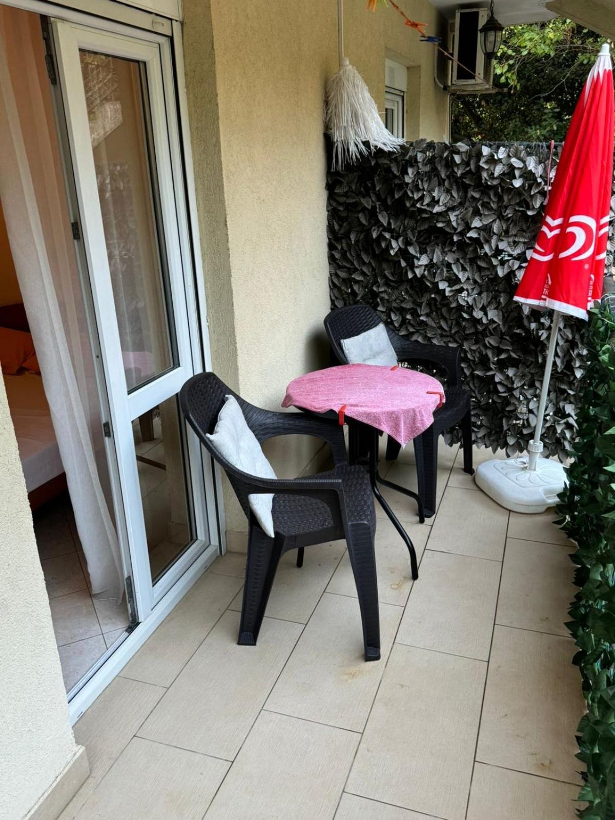 Studio On The Coast, With A View Of The Sunrise,Free We-Fi Kotor Exterior foto